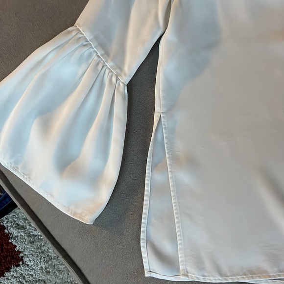 Zara Flowy Sleeve Blouse - Picture 2 of 3